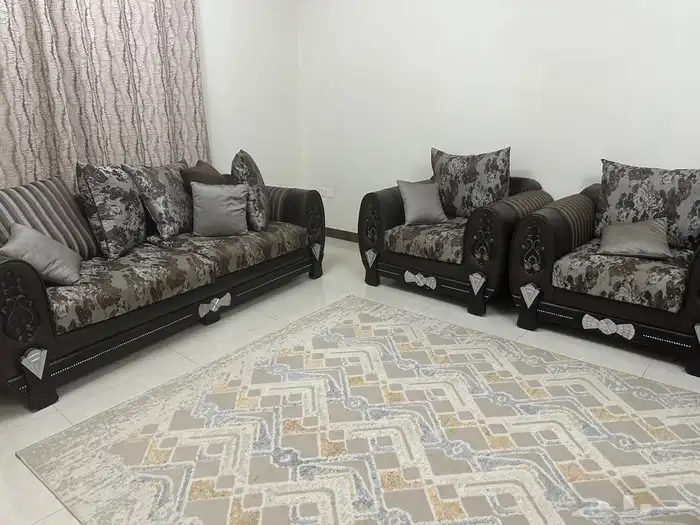 طقم كنب ثلاثيه ثنائية و2 فردي 2