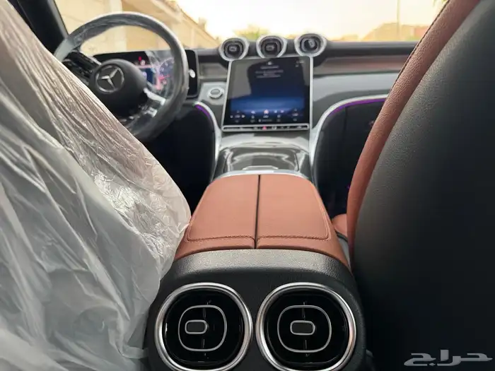 GLC200 مرسيدس جديد 2025 للبيع 8
