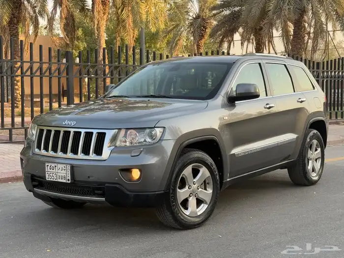 جراند شروكي 2013 ( فل كامل V8 ) 3
