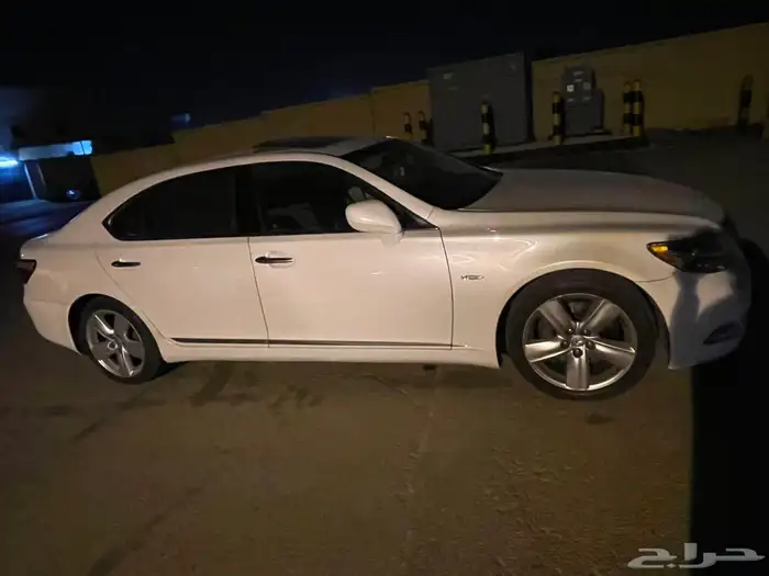 للبيع لكزس ls 460 موديل 2008 1