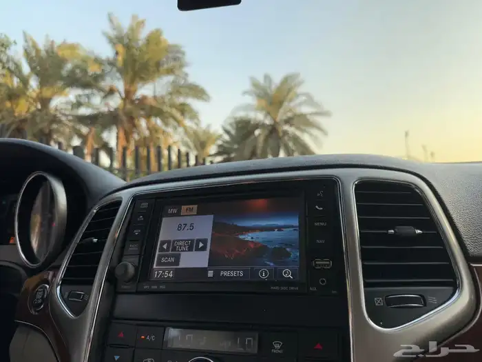 جراند شروكي 2013 ( فل كامل V8 ) 42