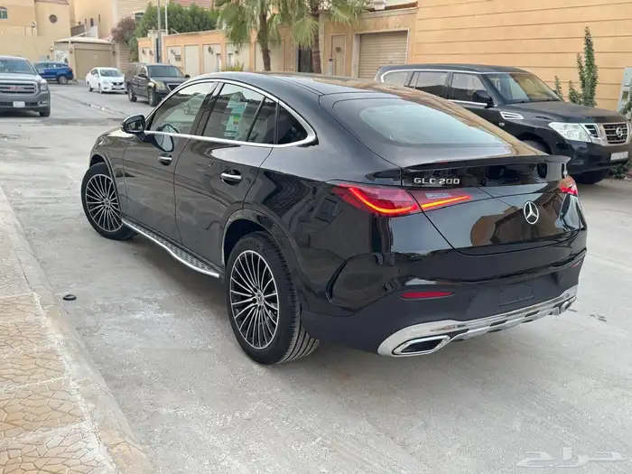 GLC200 مرسيدس جديد 2025 للبيع 3