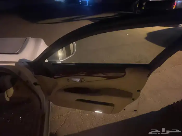 للبيع لكزس ls 460 موديل 2008 4