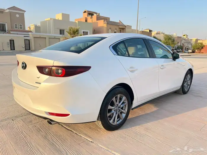 مازدا 3 موديل 2022 نصف فل نظيف جداا ( تم البيع ) 9