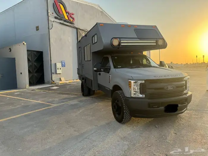 موتر هوم كرفان فورد F350 1