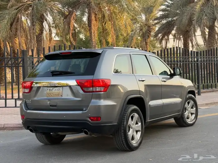 جراند شروكي 2013 ( فل كامل V8 ) 26