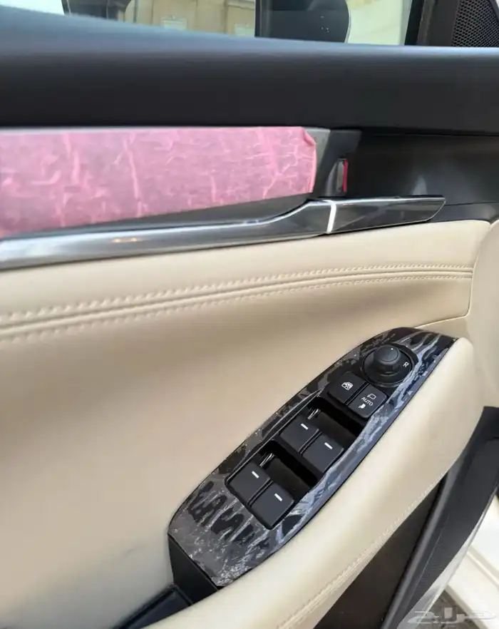 مازدا 6 ستاندر 2025 ابيض عداد 25000 11