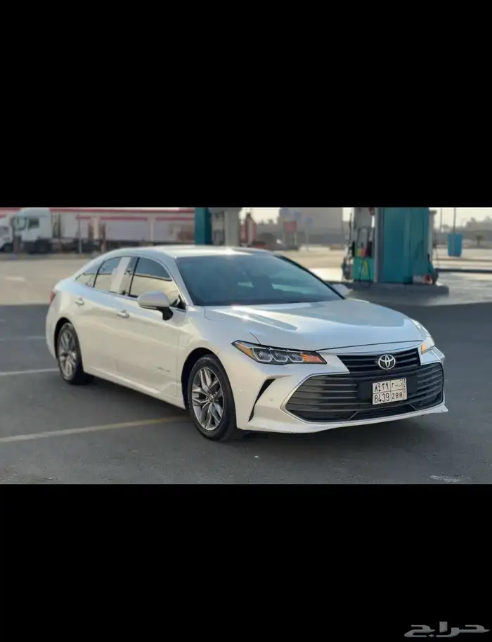 أفالون XLE 2022 بحالة الوكاله 2