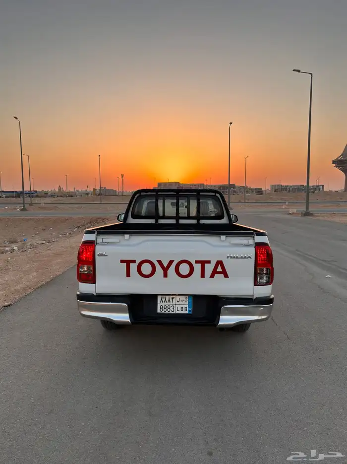 هايلوكس 2016 GL 8