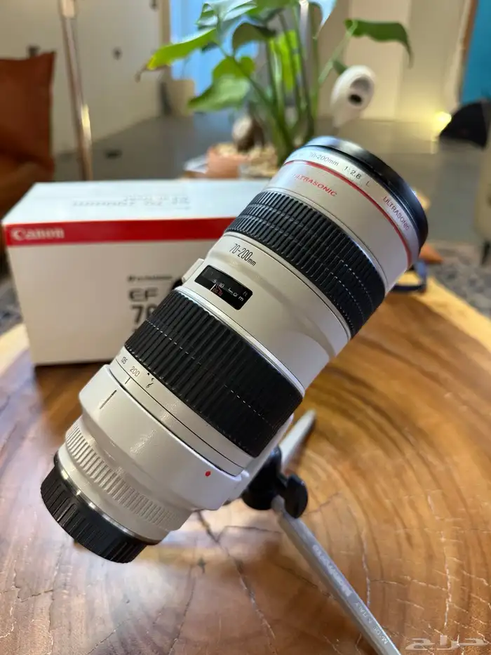 عدسة زوم كانون   Canon 70-200 f 2.8 3