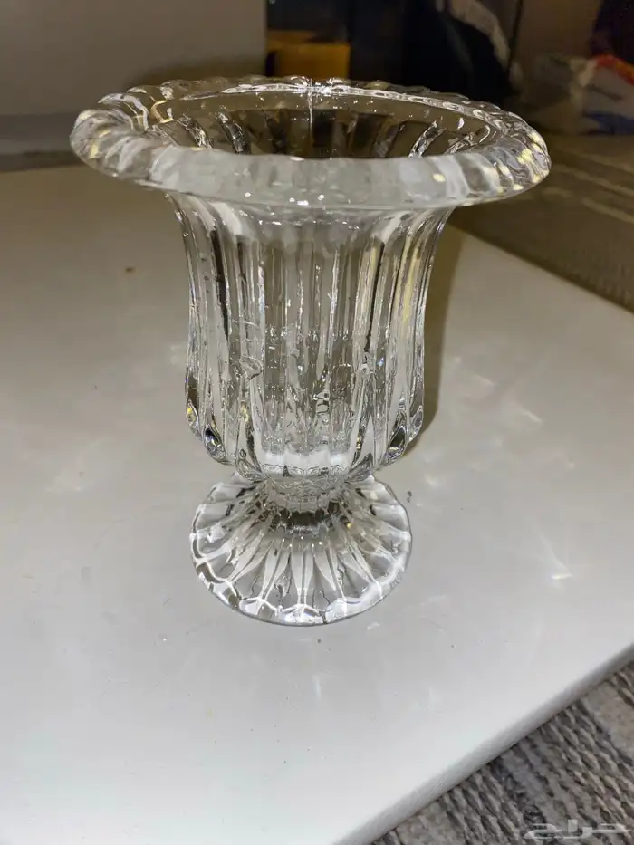 فازة زجاج أزهار حجم صغير للبيع 0