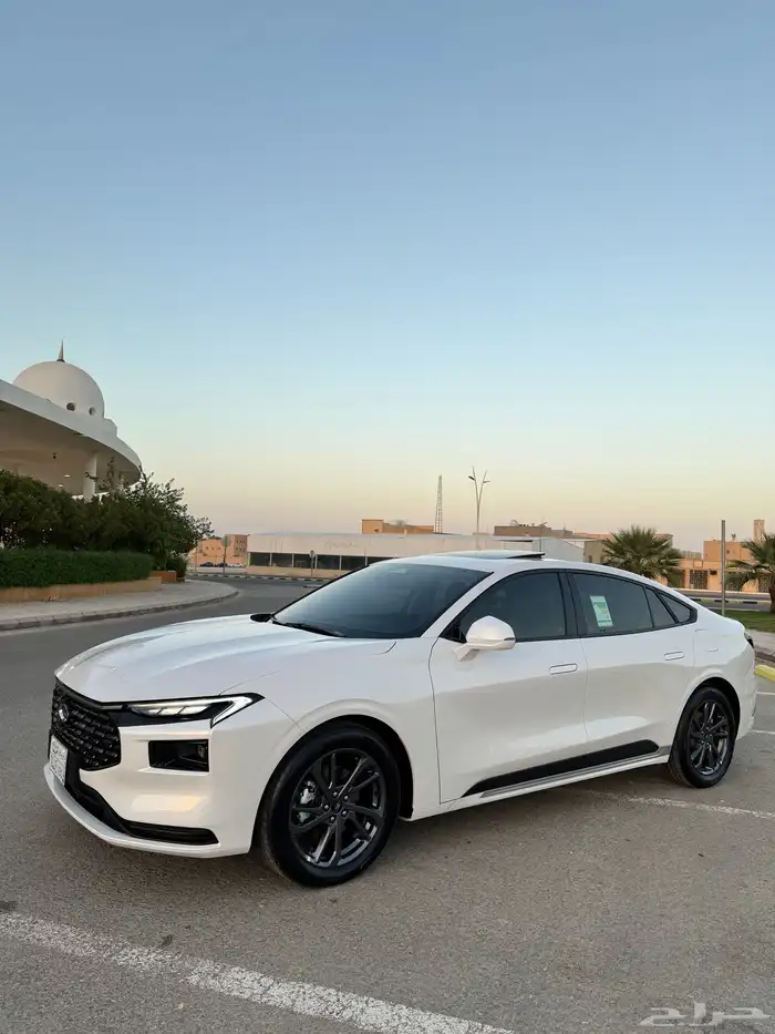 فورد تورس 2025 ترند نص فل 1