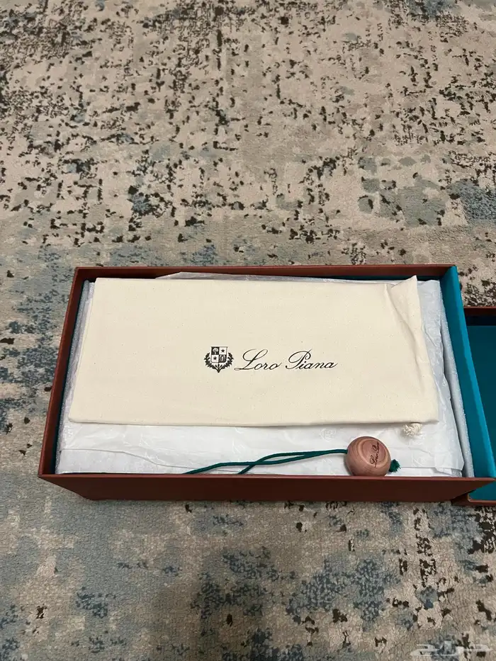 شبشب لورو بيانا loro piana كحلي مقاس 42 2