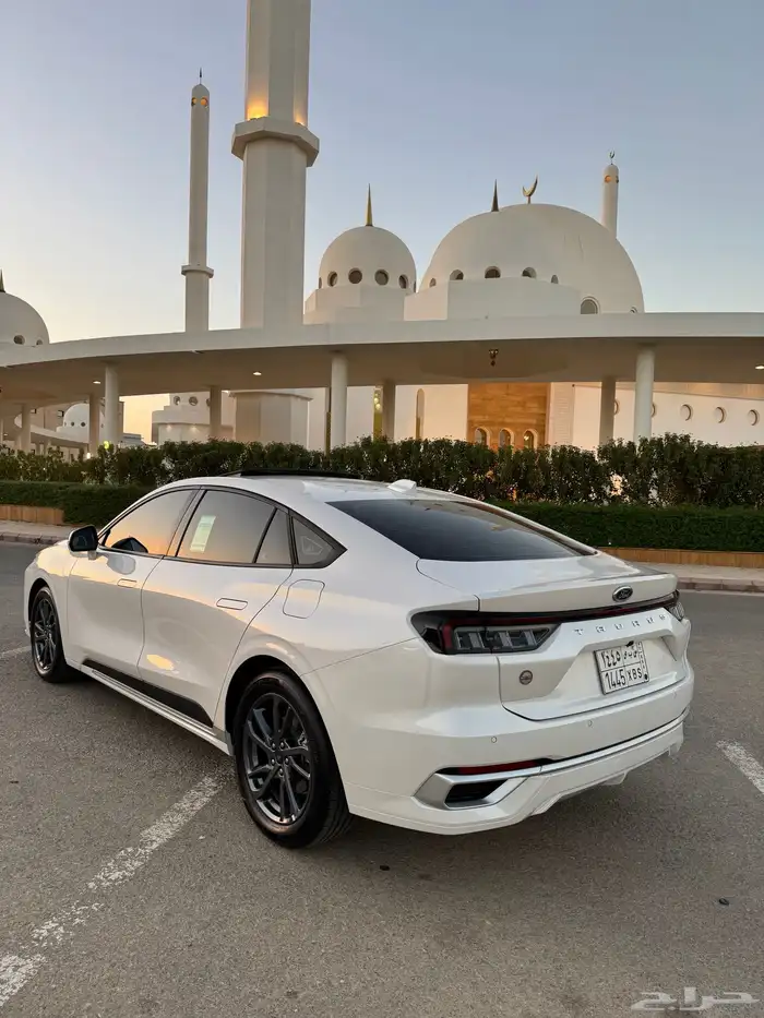 فورد تورس 2025 ترند نص فل 20