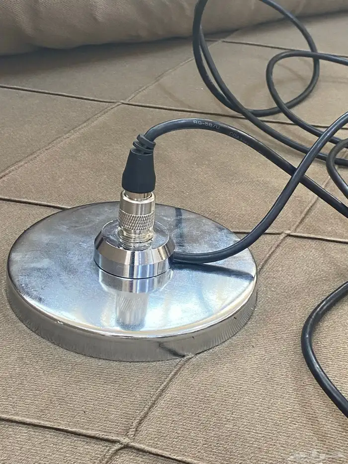 قاعده أريل مع الكيبل سياره 0