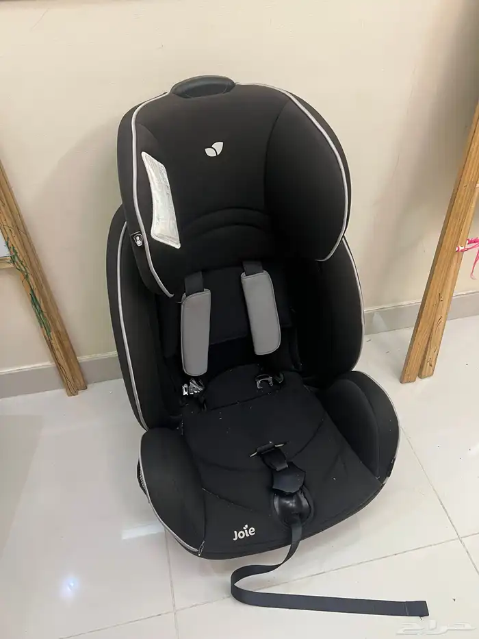 كرسي سيارة 0