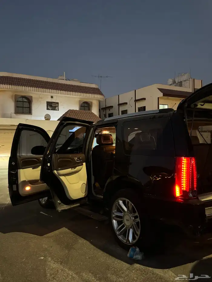 CADILLAC ESCALADE PLATINUM 6