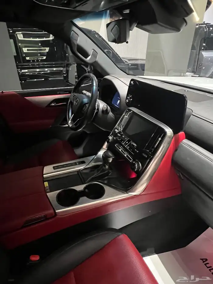 لكزس LX600 اف سبورت 15