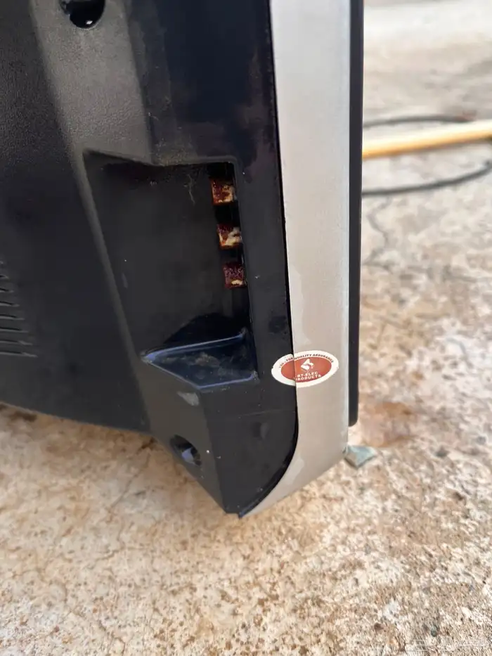 شاشه قديمه 2