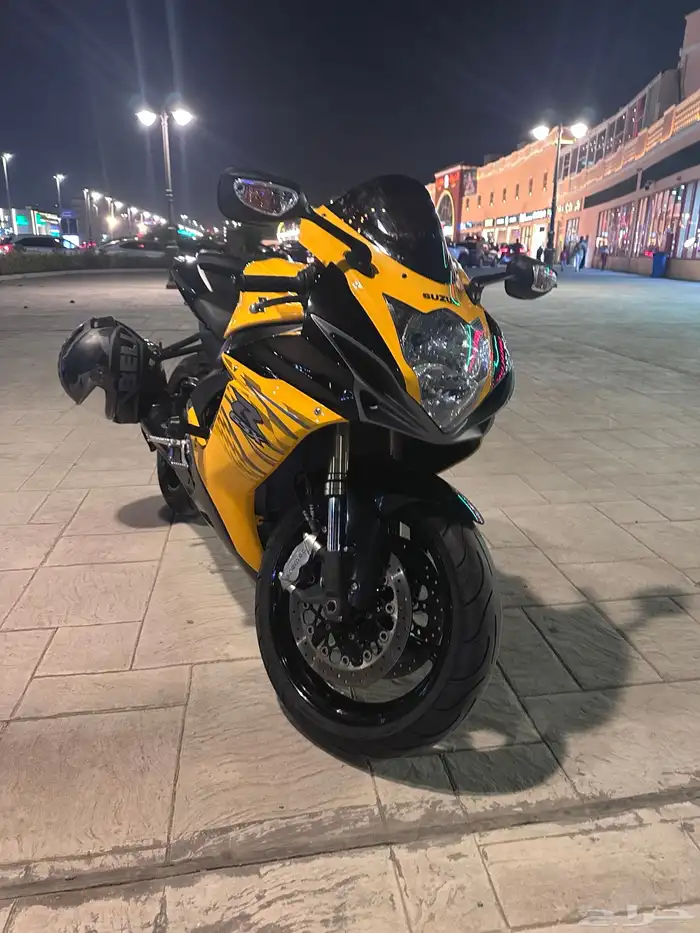 دباب سوزوكي 750 2012 1