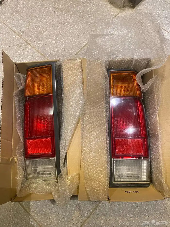 اسطبات ددسن أصلية بالكرتون 0