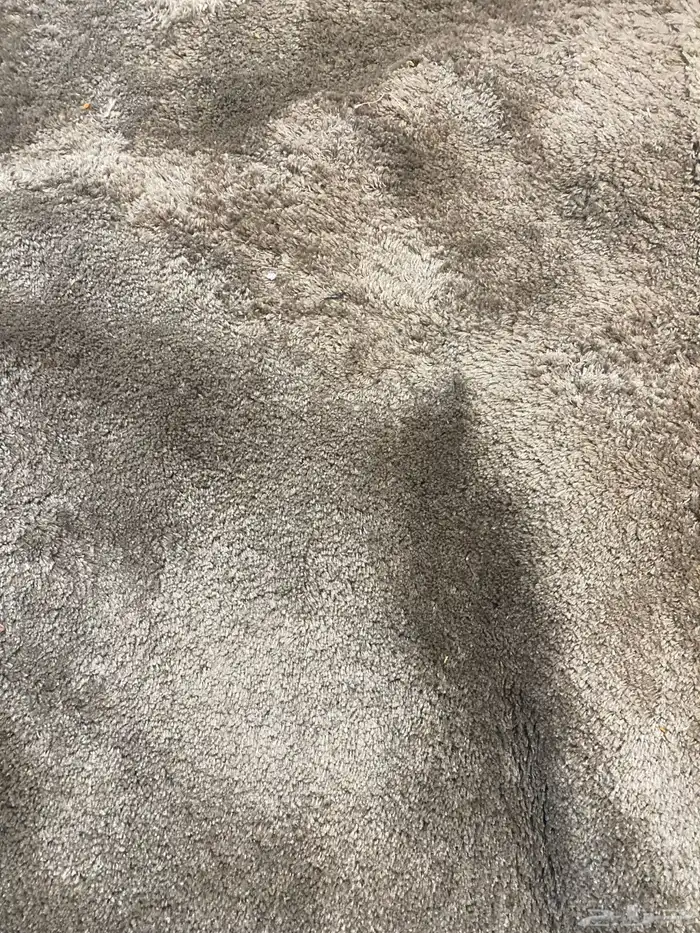 للبيع فرشة مقاس 4 4 جيده وطاوله اسود نظيفة الموقع القصيم ال 1