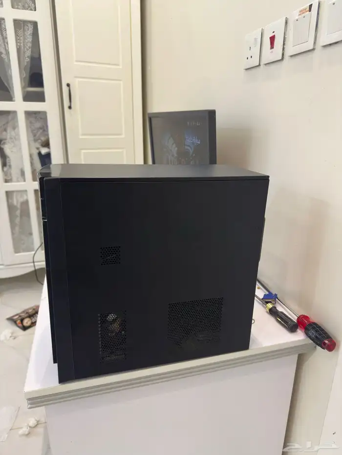 كمبيوتر مكتبي (PC) من شركة HP 1
