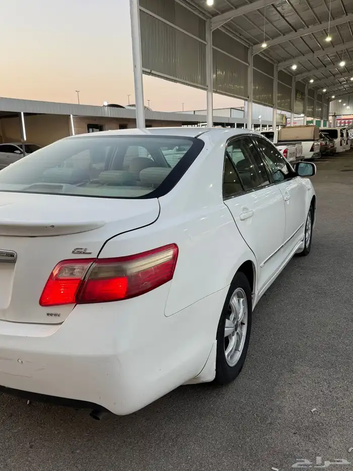 للبيع كامري 2008 قير عادي 6