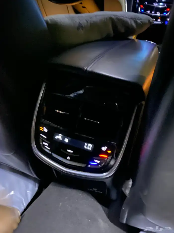 كاديلاك XTS4 13