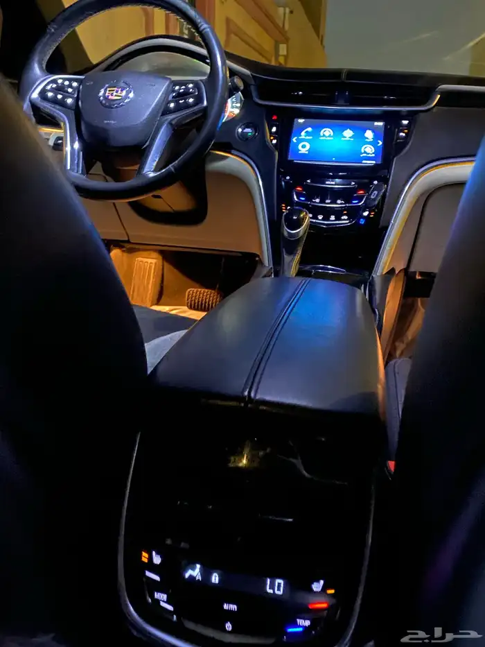 كاديلاك XTS4 14