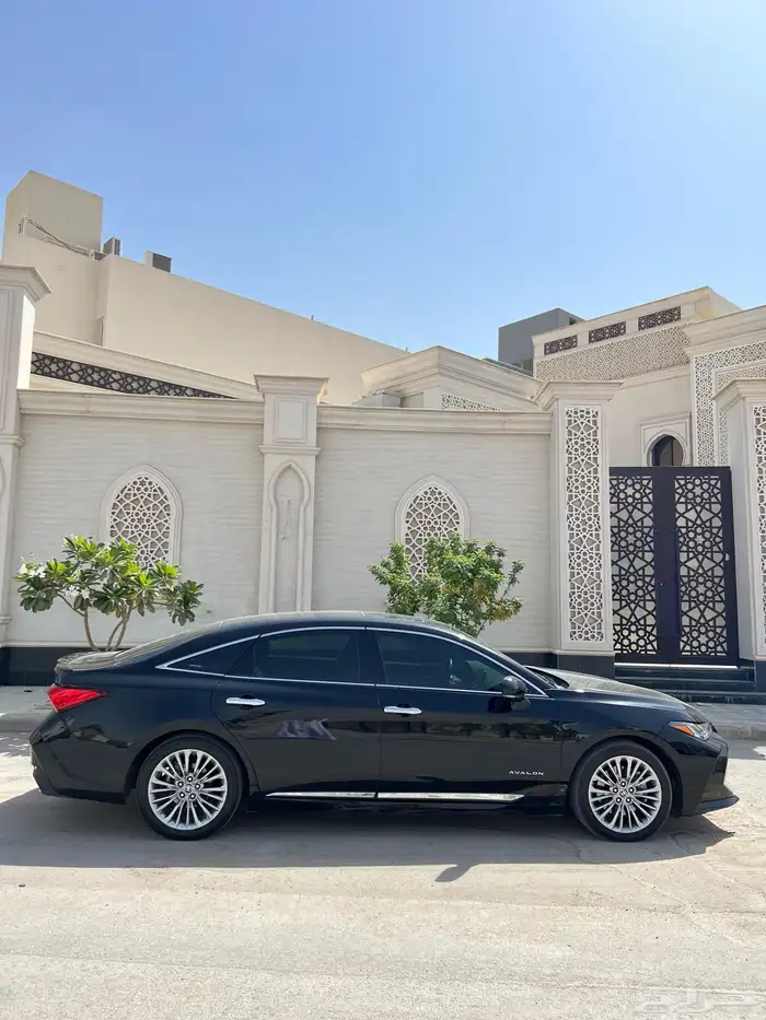 افالون بريميوم 2022 اسود 1