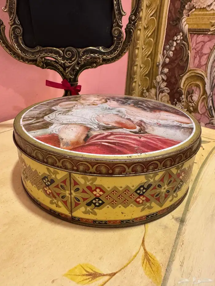 علب انتيك 3