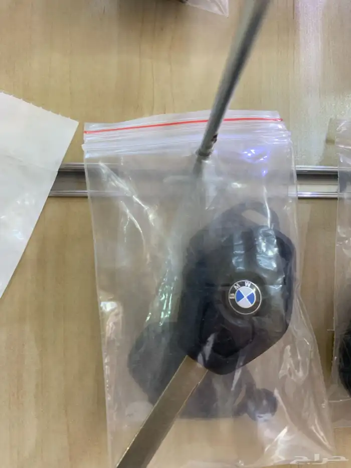 محل مفاتيح المفتاح الإلكتروني 12