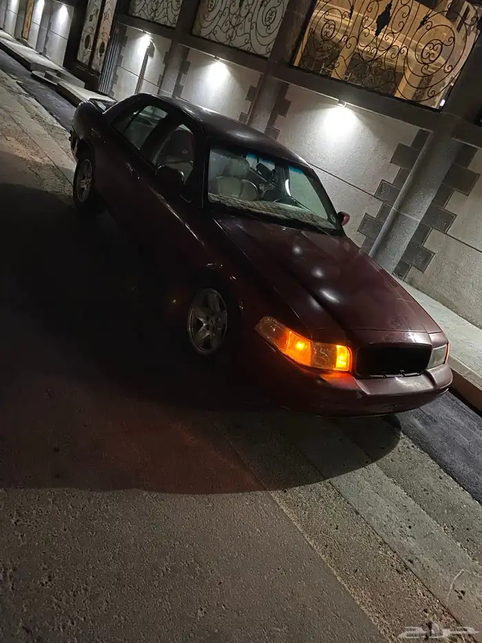 قطع غيار فورد فكتوريا موديل 1999 محول 2007 سبورت 6
