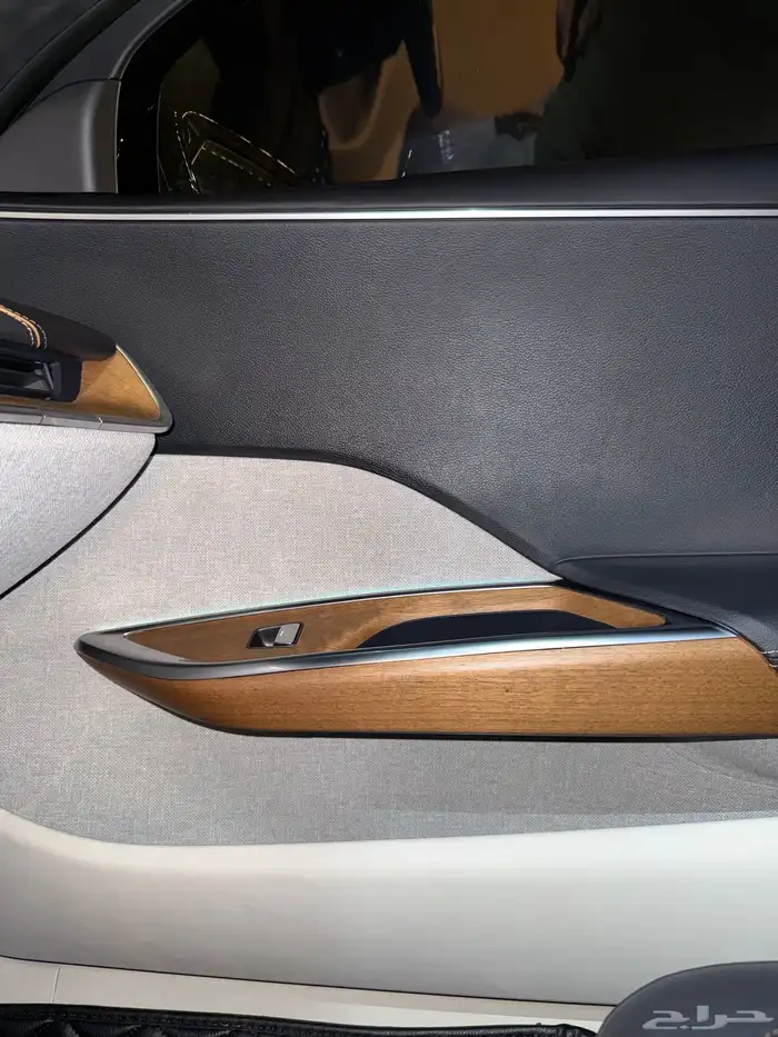 Lucid Air Touring   فخامة كهربائية بمواصفات عالية 22