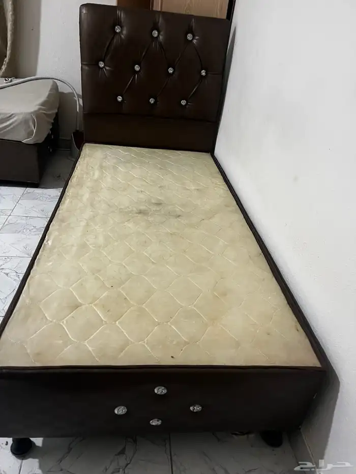 دواليب سراير كنب للبيع بأسعار ر رمزيه مستعجل 10