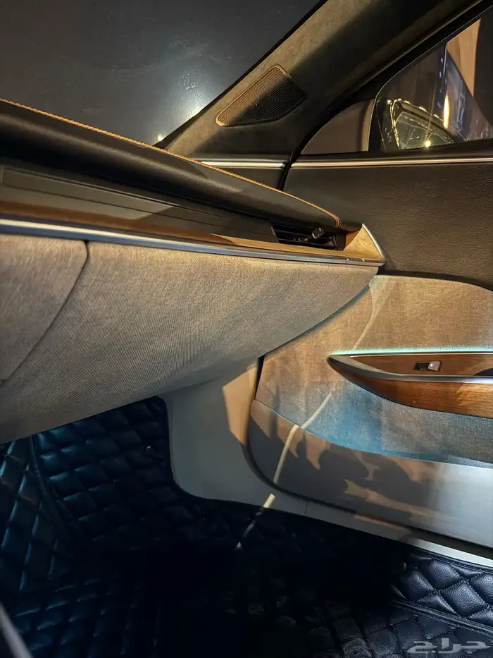 Lucid Air Touring   فخامة كهربائية بمواصفات عالية 23