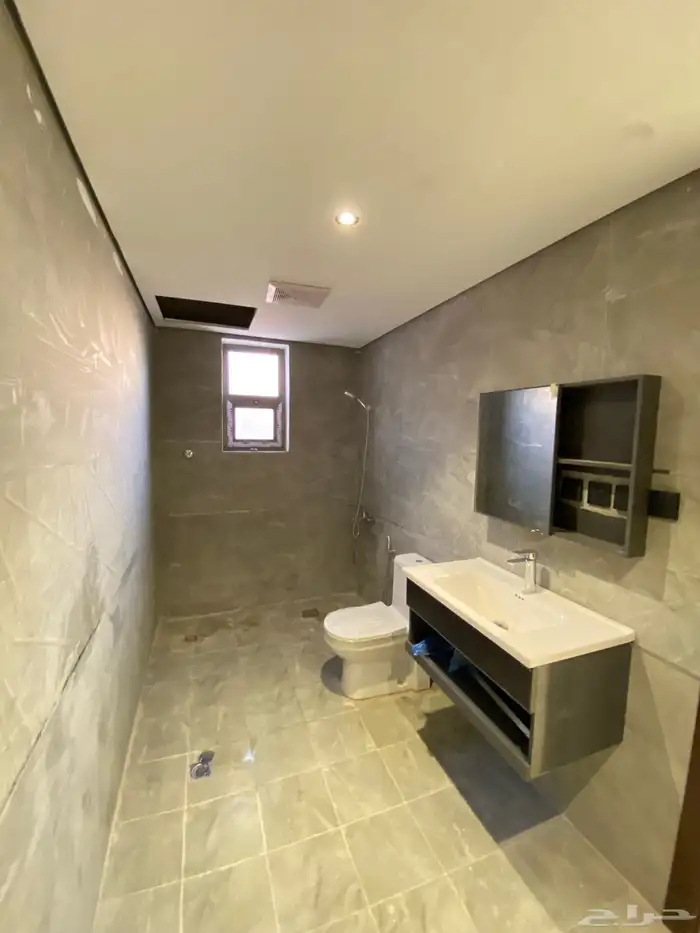 فيلا للإيجار فاخرة جديدة 17