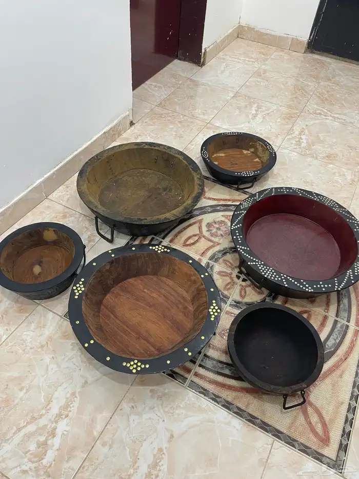 صحاف للبيع قديمه جدا ونظيفه 1