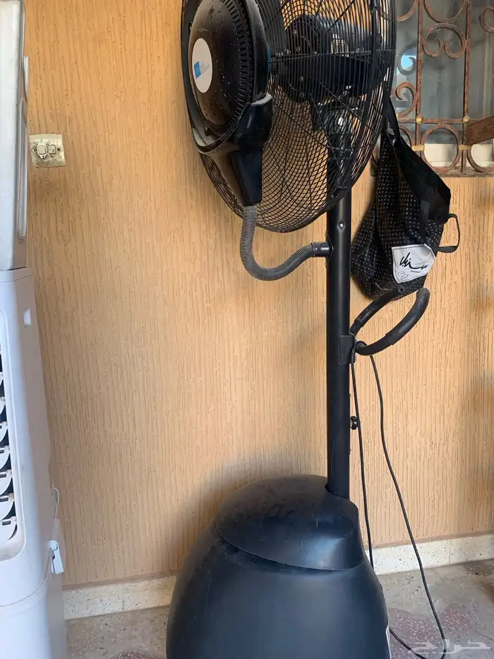 مكيف مروحة برذاذ جديده وخلاطات ومايكرويف 1