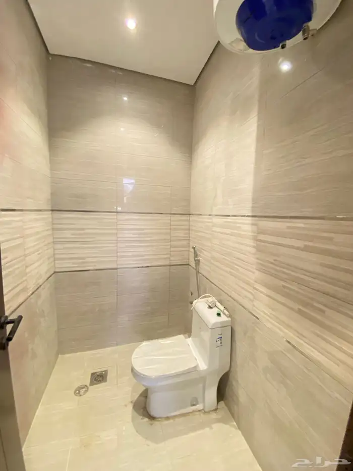 فيلا للإيجار فاخرة جديدة 10