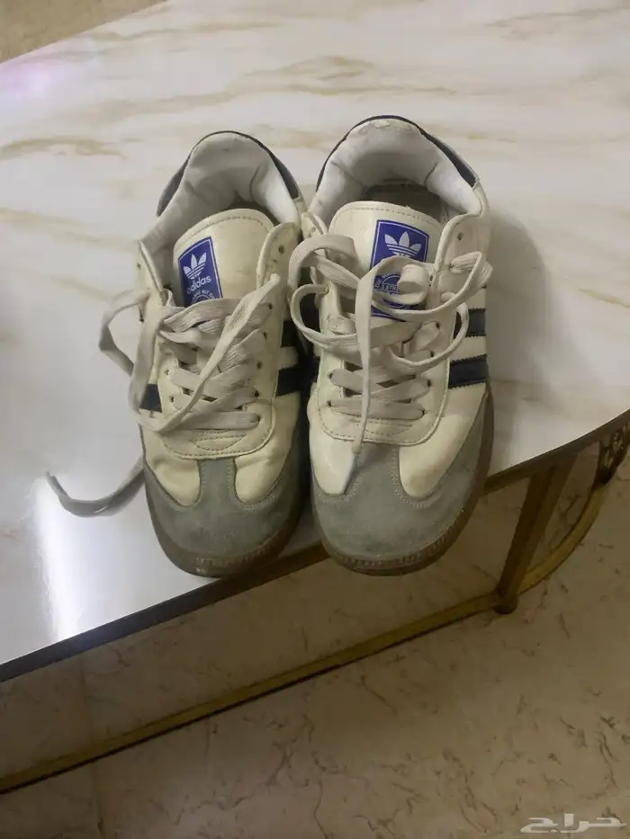 شوز اديداس مستخدم 0