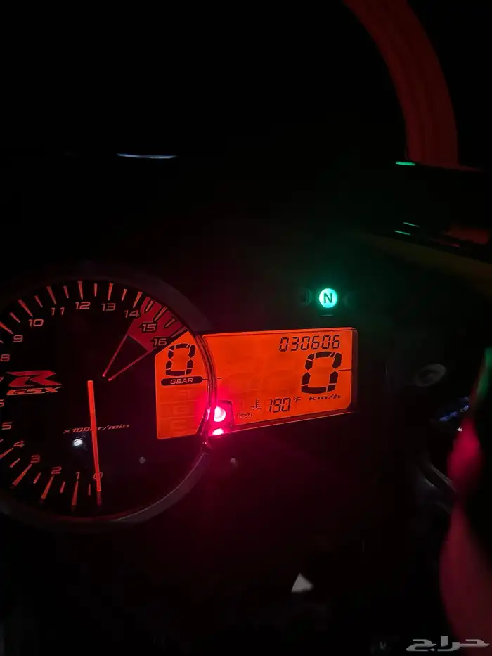 دباب سوزوكي 750 2012 8