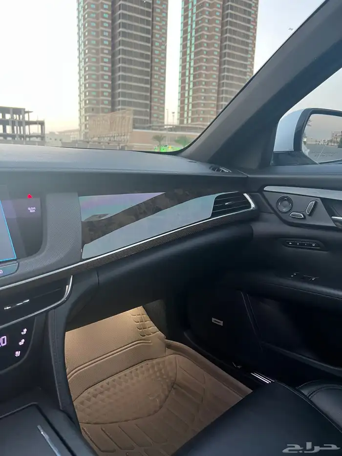 كاديلك CT6 سيارة مخزنة للبيع 23