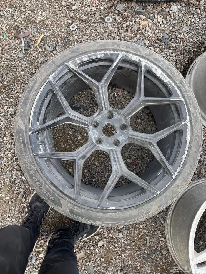 متوفر لدينا جميع قطع الغيار لسيارات الاوربيه 4