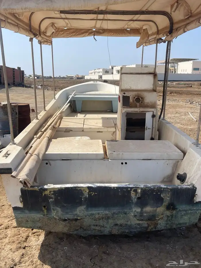 قارب لبيع 1