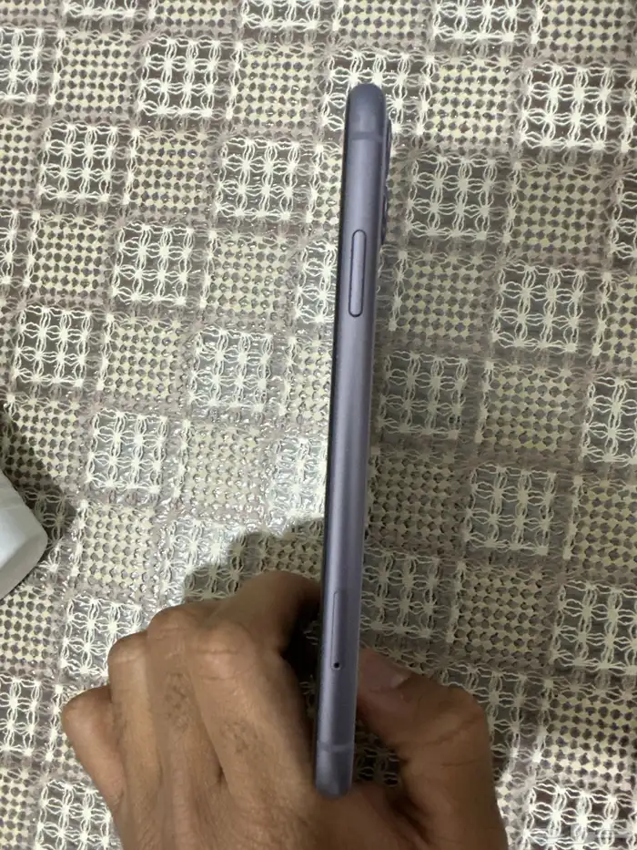 ايفون 11 عادي 1