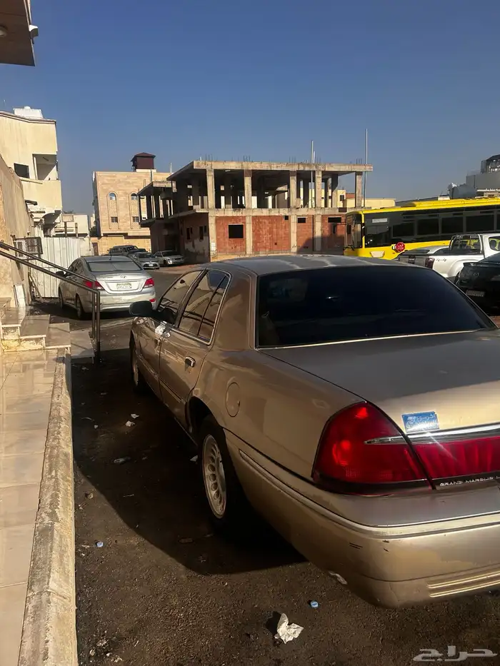 فورد ماركيز 1998 16