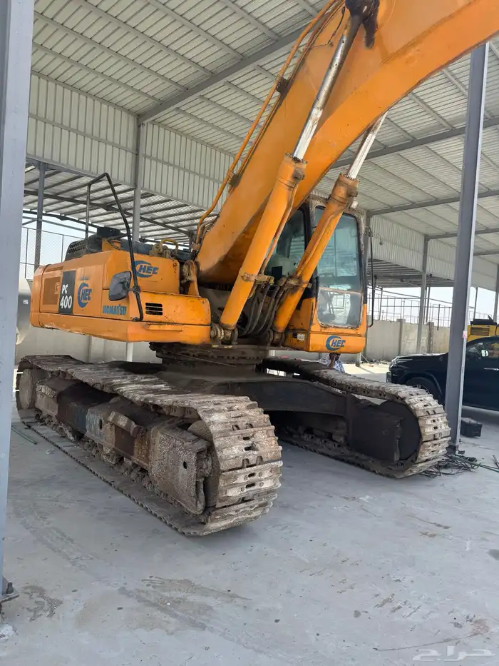 حفارة بوكلين كوماتسو 400lc موديل 2012 للبيع 4