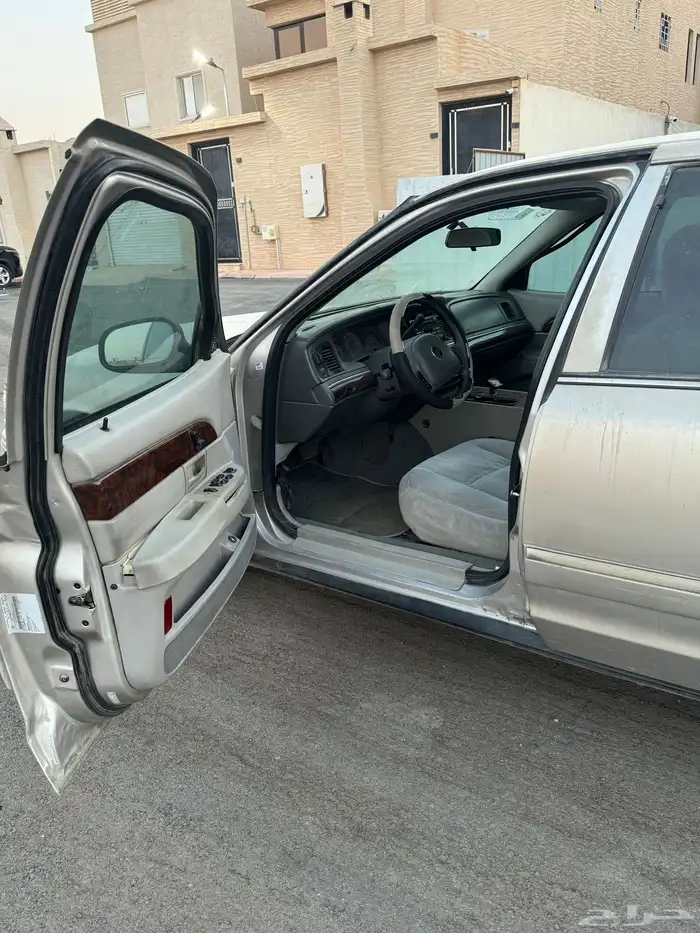 جراند ماركيز 2003 7